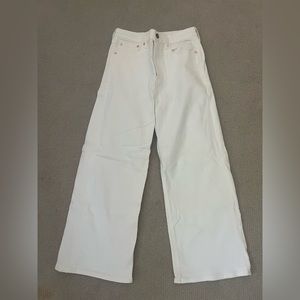 Aritzia Denim Forum White Jeans